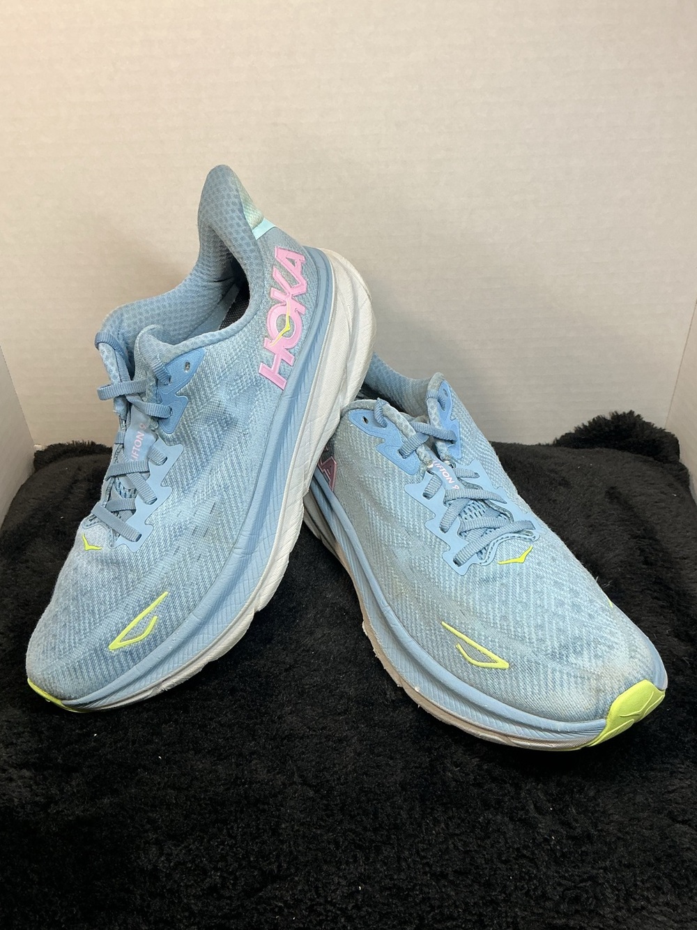 HOKA Clifton 9 Women’s 9.5 B Dusk Pink Twilight Running Shoes 1127896-DNK